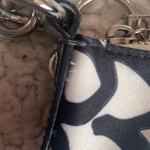 Coach Poppy Baguette Bag - Picture 9 of 9